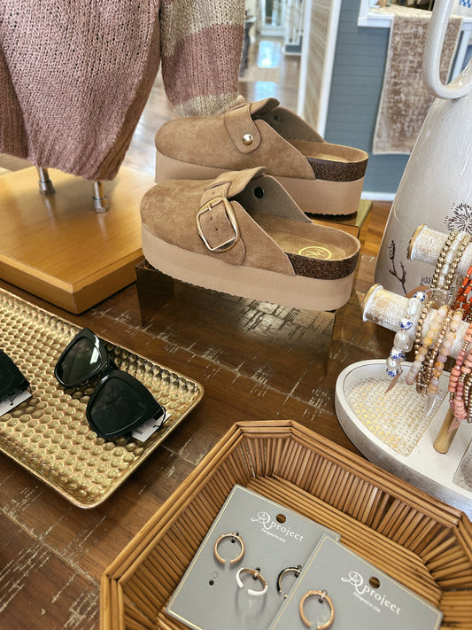 Jasmine Clog
